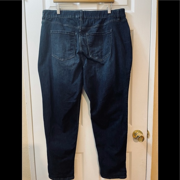 Venezia Dark Whisker Wash Tapered Jeans With Elastic Lined Waist Women’s Size 18 - Picture 2 of 4